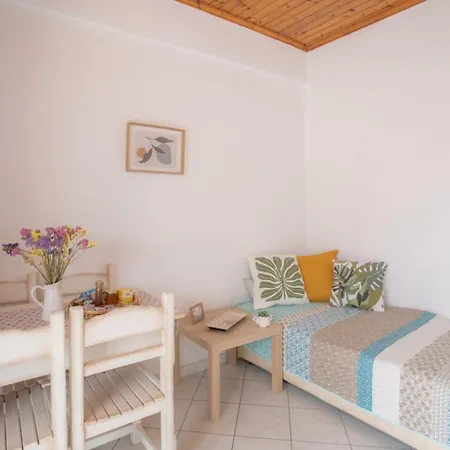 Camaraki Lighthouse Apartament